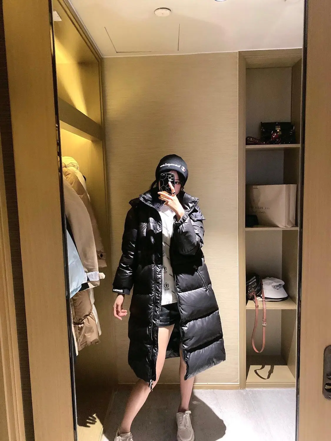 Autumn 2020 new women's Long down jacket 90% white duck down Two colors
Autumn 2020 new women's Long down jacket 90% white duck down Two colors