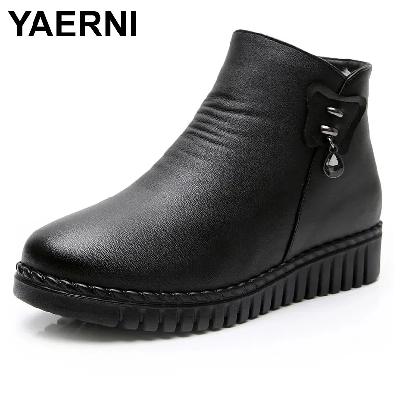 Женские зимние ботильоны YAERNI, однотонные ботинки из искусственной кожи со шитьем, блестящие пушистые удобные ботинки с круглым носком
Женские зимние ботильоны YAERNI, однотонные ботинки из искусственной кожи со шитьем, блестящие пушистые удобные ботинки с круглым носком