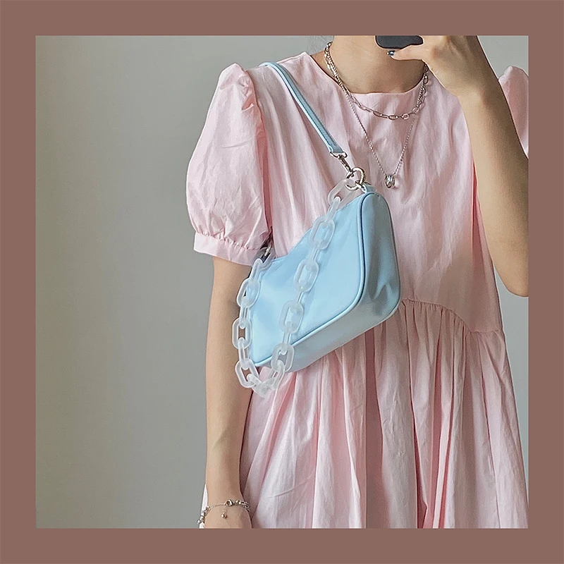 2021 New Woman Shoulder Bag High Quality Texture Chain PU Diagonal Bag Fashion Luxury Handbag Female Cosmetic Bag Shopping Bag
2021 New Woman Shoulder Bag High Quality Texture Chain PU Diagonal Bag Fashion Luxury Handbag Female Cosmetic Bag Shopping Bag