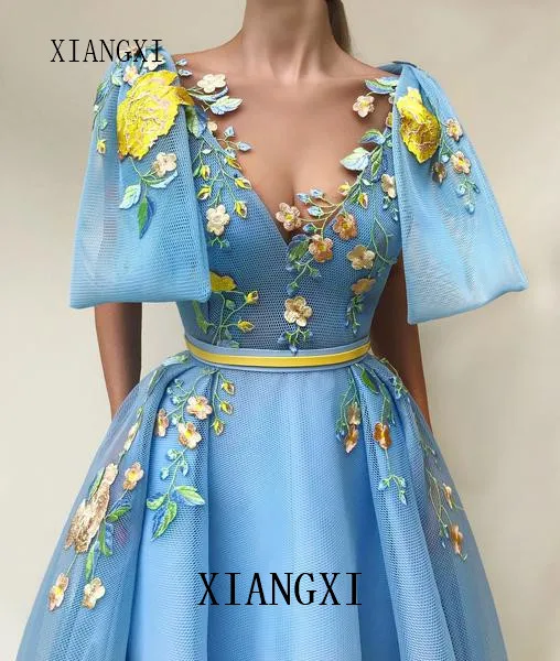 2020 Bleu ciel robes de soirée musulmanes sangle Spaghetti jaune dentelle islamique dubaï saoudien arabe longue élégante
2020 Bleu ciel robes de soirée musulmanes sangle Spaghetti jaune dentelle islamique dubaï saoudien arabe longue élégante
