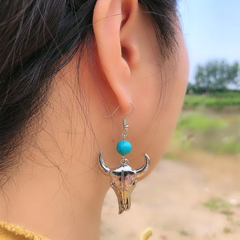 Vintage Cow Skull Pendant Earring Punk Pine Stone Bead Leaf Ear Hook Earring Women Access Fashion Jewelry
Vintage Cow Skull Pendant Earring Punk Pine Stone Bead Leaf Ear Hook Earring Women Access Fashion Jewelry