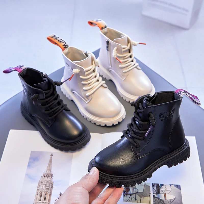 2022 New Low Heeled Hard Sole Girls Martin Boots Winter Warm British Style Little Girl Leather Boots Student Ankle Boots
2022 New Low Heeled Hard Sole Girls Martin Boots Winter Warm British Style Little Girl Leather Boots Student Ankle Boots