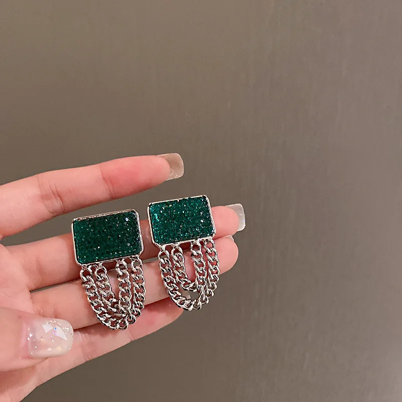 

New Vintage Square Emerald Broken Gemstone Chain Earrings For Women Korean Fashion Earrings Party Jewelry Accessories Gifts