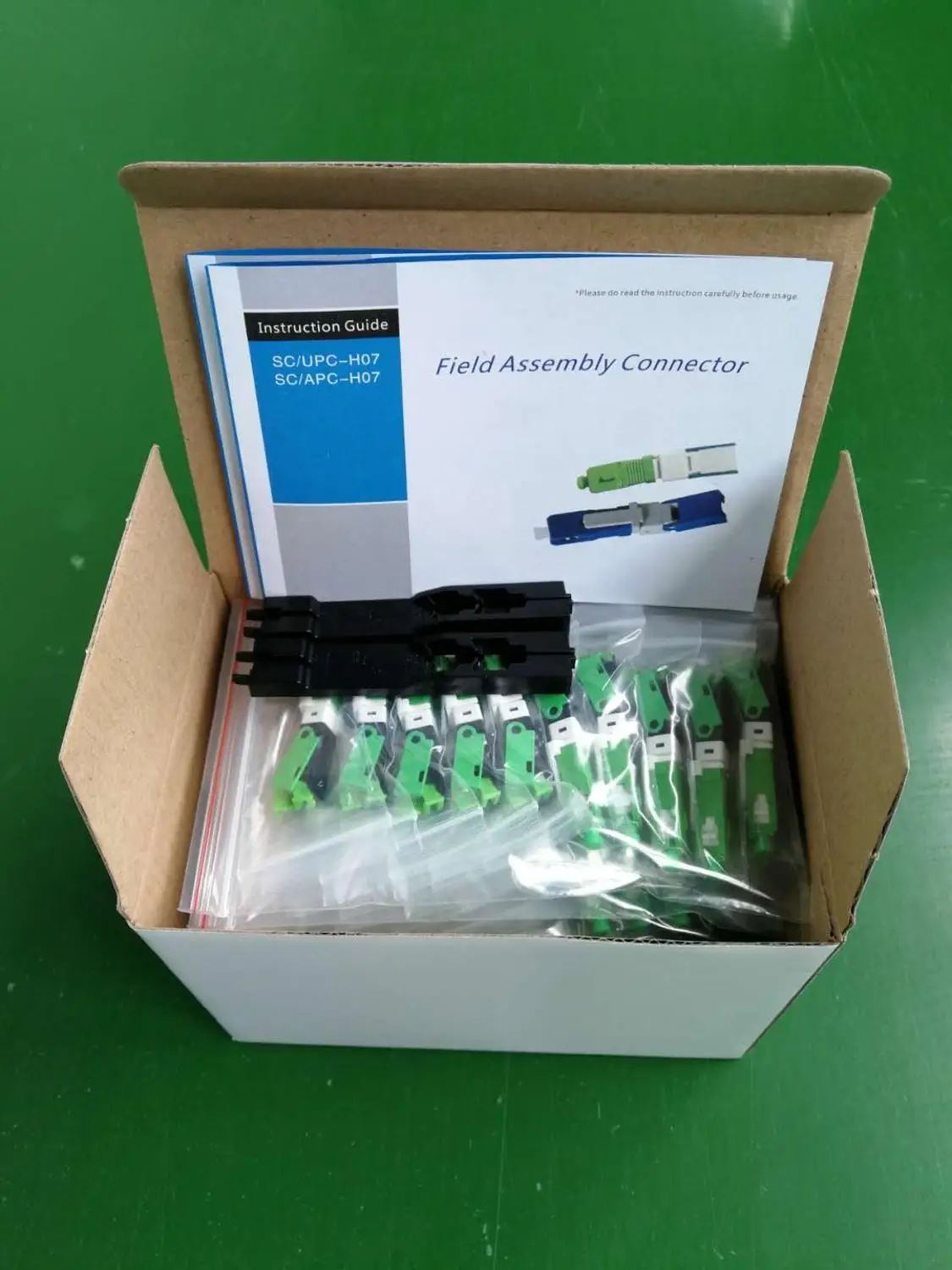 NEW 100pcs SC APC Fiber Optic Fast Connector SC fast connector blue fibra SC adapter FTTH single mode SC quick connector
NEW 100pcs SC APC Fiber Optic Fast Connector SC fast connector blue fibra SC adapter FTTH single mode SC quick connector