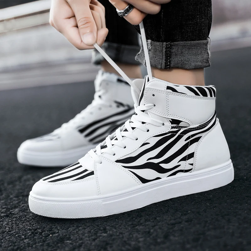 Zabra Print Canvas Shoes Men Autumn Flat Casual Skateboard Shoes Men Black White High Top Men Canvas Sneakers zapatos de lona
Zabra Print Canvas Shoes Men Autumn Flat Casual Skateboard Shoes Men Black White High Top Men Canvas Sneakers zapatos de lona