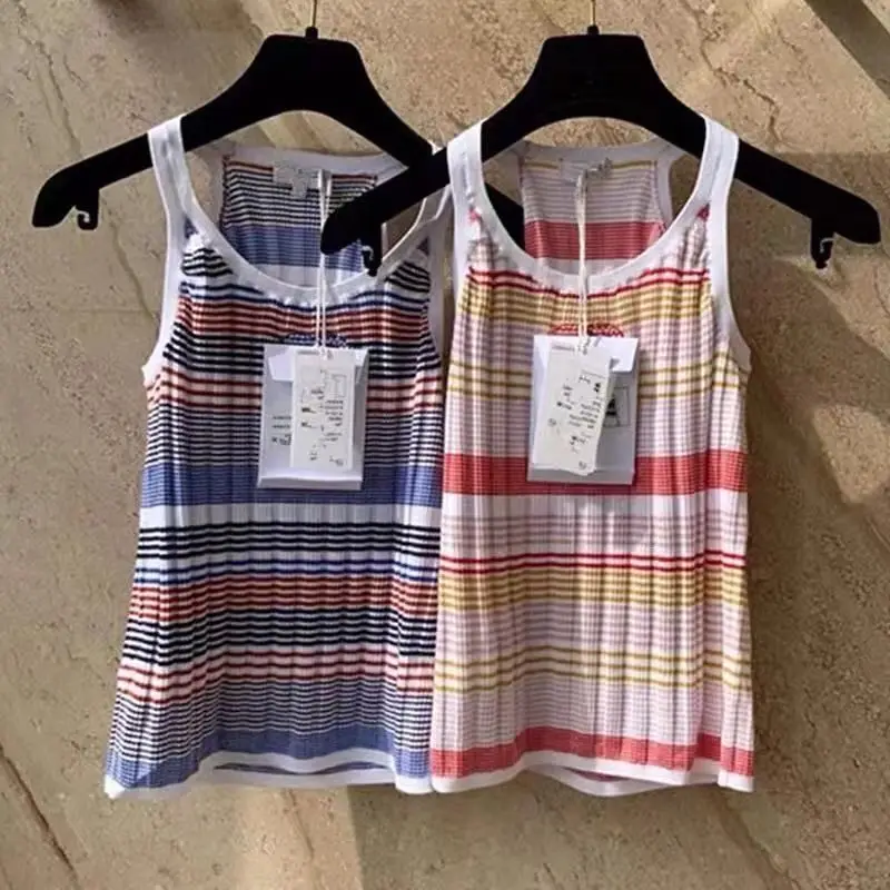 New Summer stripe Knitted Womens Tank Tops Fashion Solid Color Sleeveless V Collar Casual Woman Vests Slim Fit Lady Sweaters
New Summer stripe Knitted Womens Tank Tops Fashion Solid Color Sleeveless V Collar Casual Woman Vests Slim Fit Lady Sweaters