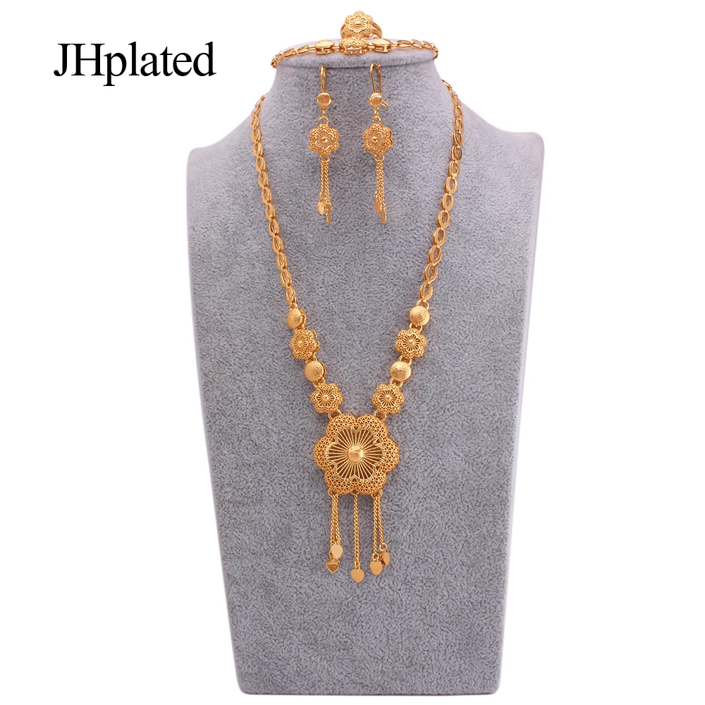 Dubai fashion 24K gold plated imitation jewelry sets wedding bridal gift necklace bracelet earrings ring Jewellery set for women
Dubai fashion 24K gold plated imitation jewelry sets wedding bridal gift necklace bracelet earrings ring Jewellery set for women