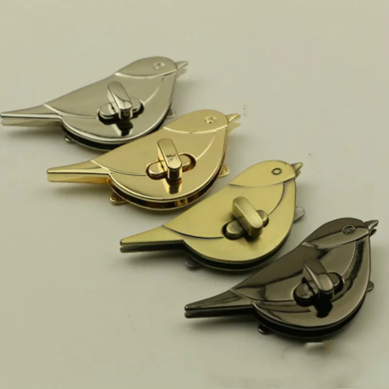 2PCSDIY Handbag Bag Mouth Lock Bird Twist Hardware Accessories Light Gold For Opening Of The Flip
2PCSDIY Handbag Bag Mouth Lock Bird Twist Hardware Accessories Light Gold For Opening Of The Flip