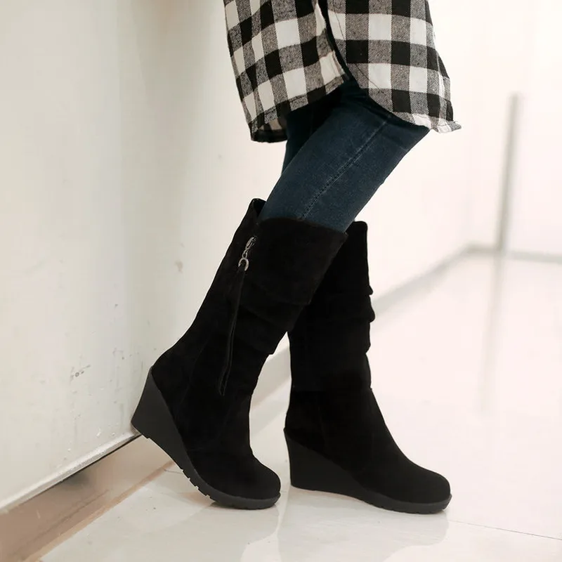 Ladies Retro Round Toe Female Buckle Boots In Tube Shoes Metal Decoration Motorcycle Autumn and Winter New Women's Boots
Ladies Retro Round Toe Female Buckle Boots In Tube Shoes Metal Decoration Motorcycle Autumn and Winter New Women's Boots