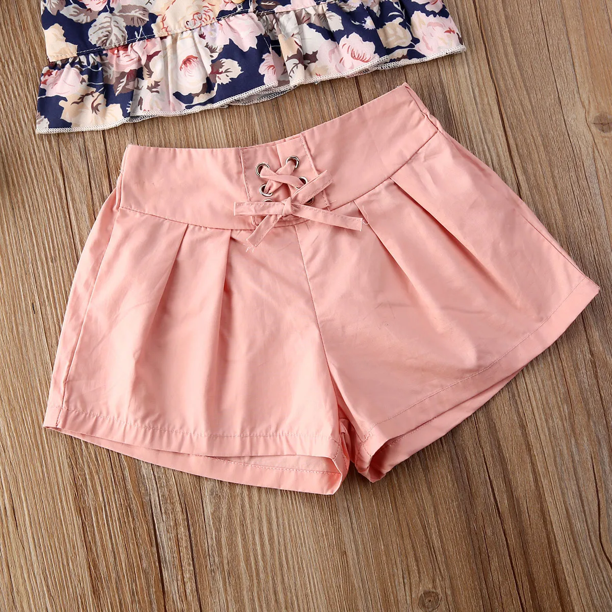 Summer 3Pcs Set Baby Kids Girl Clothes arrival Cute Floral Strap Single Breasted Vest Solid Shorts Pants Outfits Set 0-4Y
Summer 3Pcs Set Baby Kids Girl Clothes arrival Cute Floral Strap Single Breasted Vest Solid Shorts Pants Outfits Set 0-4Y