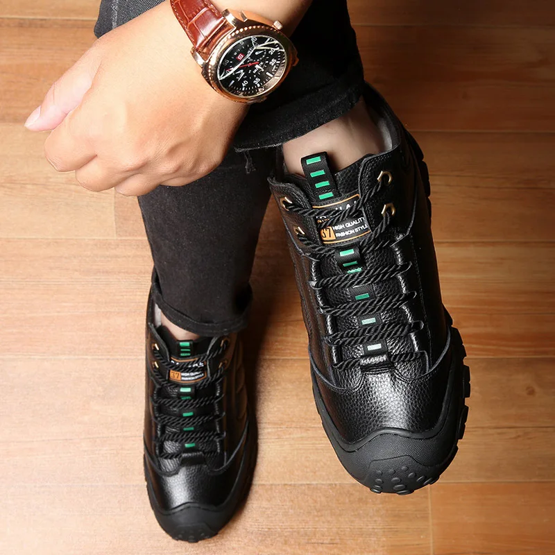 -45 Degree Men Boots Winter Thick Real Wool Super Warm Casual Shoes for Male Genuine Cow Leather Outdoors Non-slip Ankle Botas 
-45 Degree Men Boots Winter Thick Real Wool Super Warm Casual Shoes for Male Genuine Cow Leather Outdoors Non-slip Ankle Botas