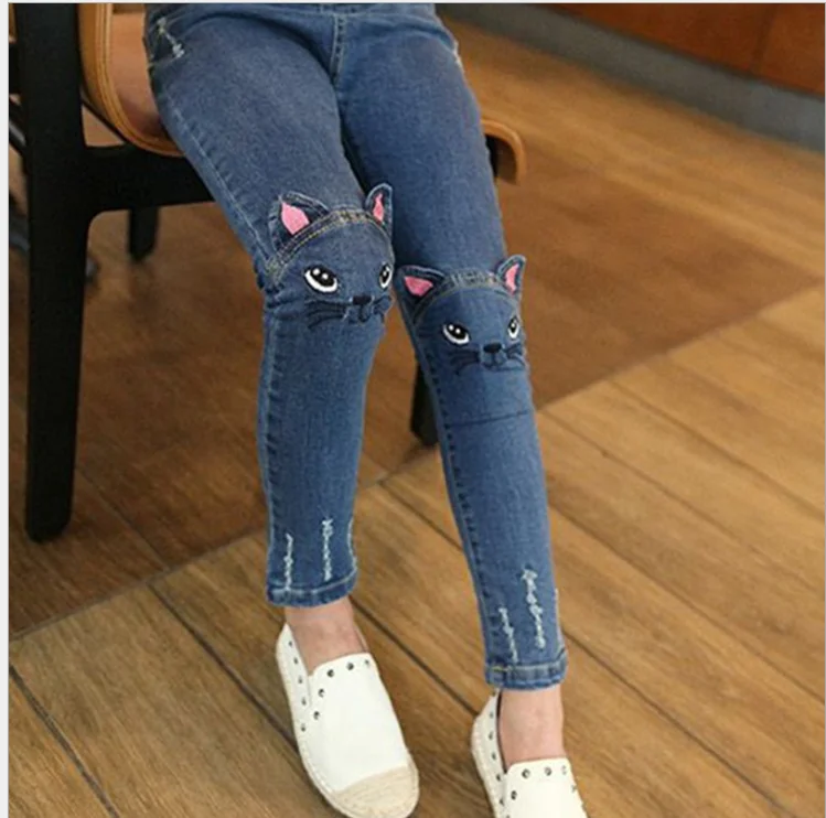 Slim jeans Baby Girls Jeans Embroidered Kitten Cute Pattern Cat / Bunny Jeans Children's Fashion Winter Velvet Warm Trousers Pan
Slim jeans Baby Girls Jeans Embroidered Kitten Cute Pattern Cat / Bunny Jeans Children's Fashion Winter Velvet Warm Trousers Pan