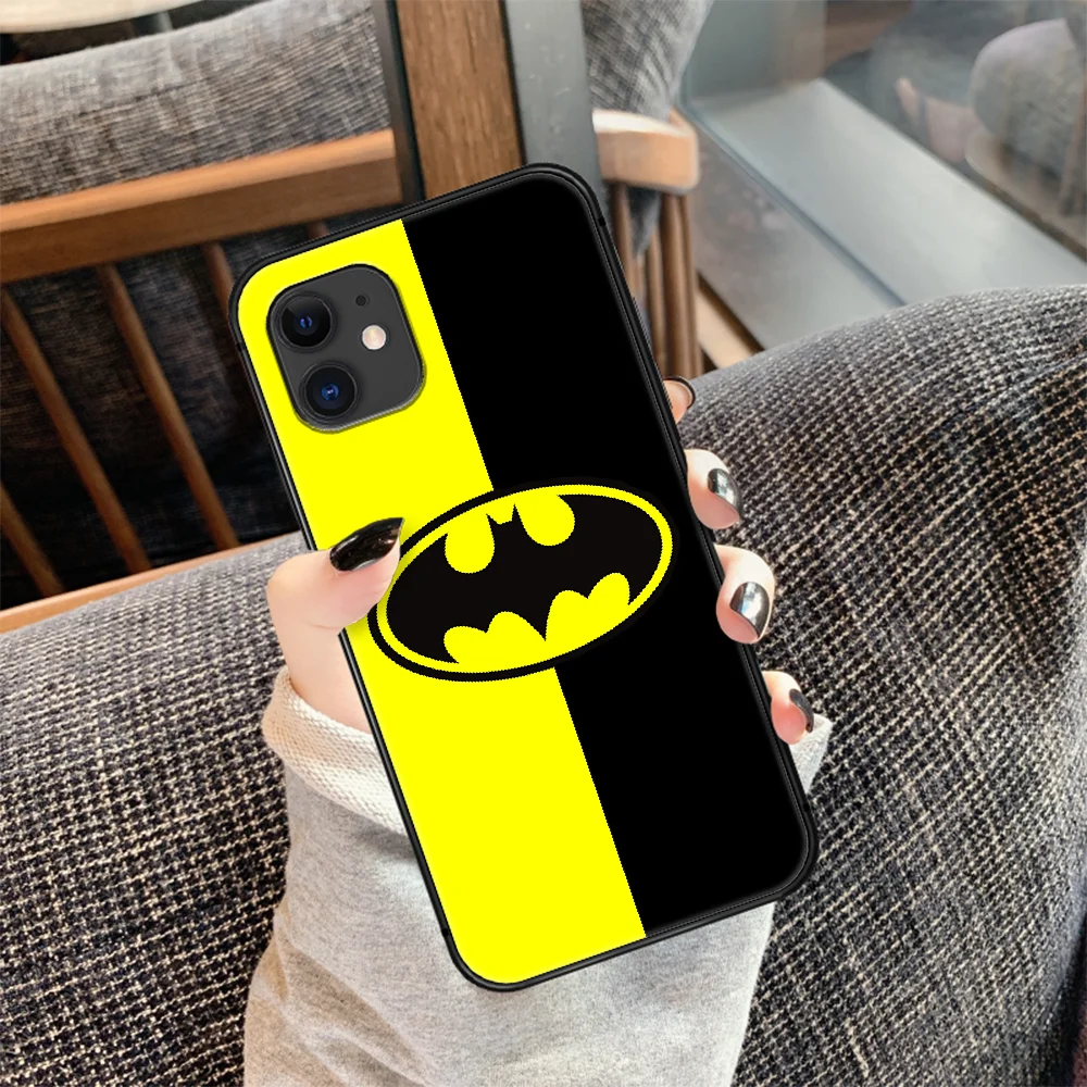Batmans Phone Case Cover Hull For iphone 5 5s se 2020 6 6s 7 8 12 mini plus X XS XR 11 PRO MAX black Coque Pretty Prime Trend
Batmans Phone Case Cover Hull For iphone 5 5s se 2020 6 6s 7 8 12 mini plus X XS XR 11 PRO MAX black Coque Pretty Prime Trend