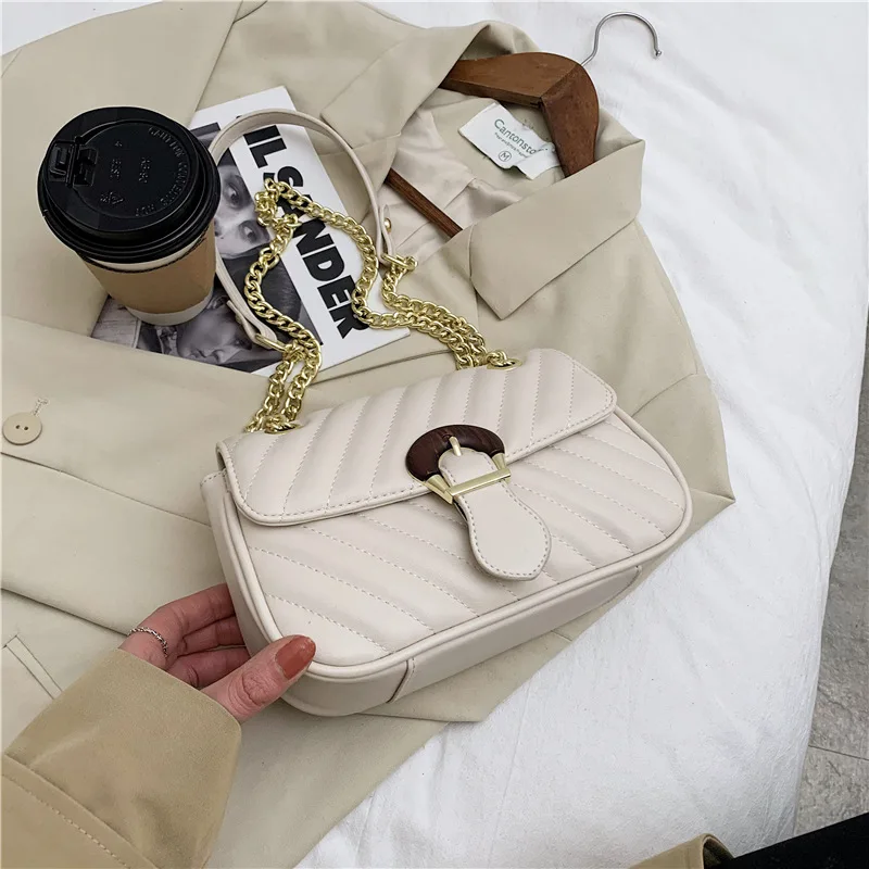 Womens Handbags This Popular Women's 2021 New Red Chain Messenger Bag Fashion Versatile Shoulder Small Square Purses
Womens Handbags This Popular Women's 2021 New Red Chain Messenger Bag Fashion Versatile Shoulder Small Square Purses