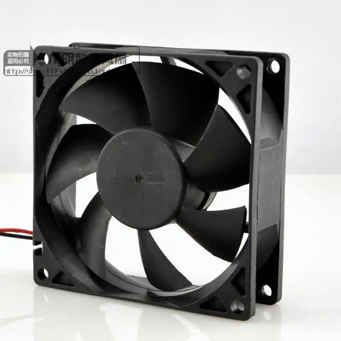8025 80*80 * 25mm 12V Fan 8cm 8cm Chassis Fan Power Amplifier Mute Cooling Fan 
8025 80*80 * 25mm 12V Fan 8cm 8cm Chassis Fan Power Amplifier Mute Cooling Fan