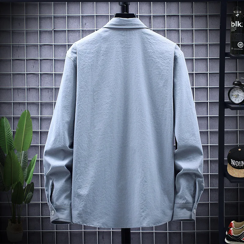 The new 2021 han edition men long sleeve shirt fall coat handsome tooling shirt leisure coat 
The new 2021 han edition men long sleeve shirt fall coat handsome tooling shirt leisure coat