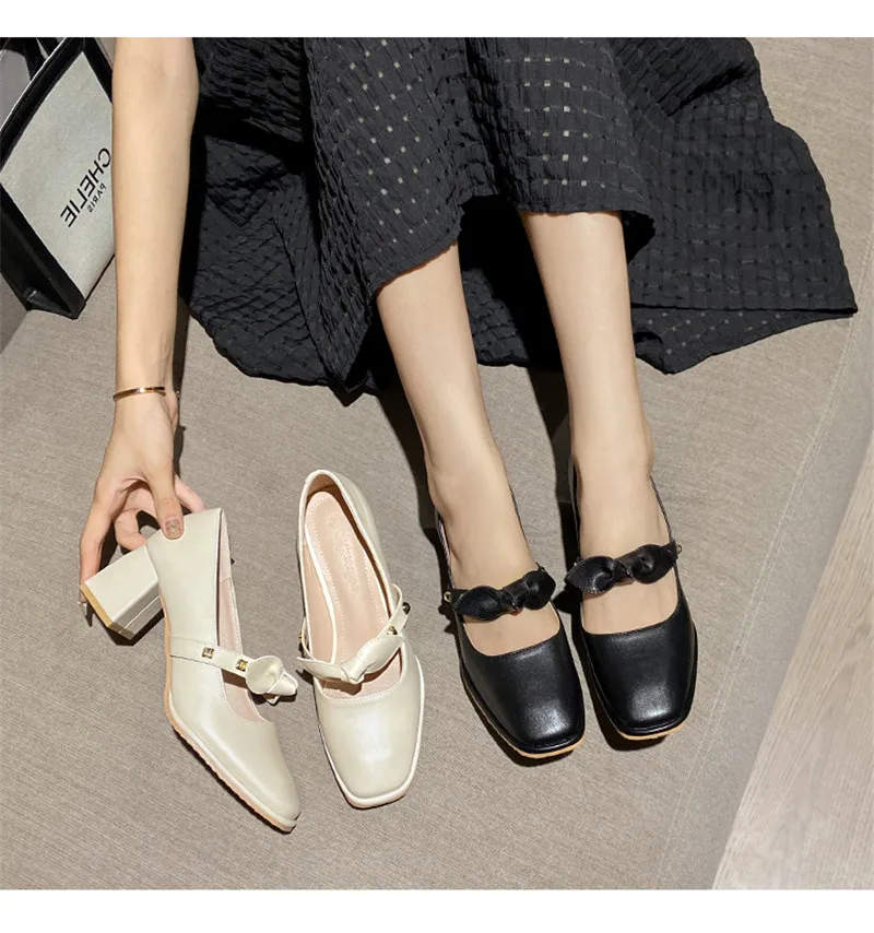 Fall 2021 new shoes women willow nail bow fashion single shoes women sweet British style women's shoes
Fall 2021 new shoes women willow nail bow fashion single shoes women sweet British style women's shoes