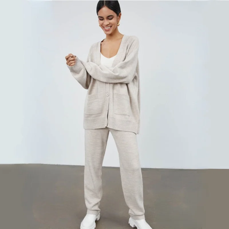 Women Leisure Slim Fit Sweater And Pants Two Piece Sets Women's Soild Long Sleeve Sweater Pants Knitted Tracksuit
Women Leisure Slim Fit Sweater And Pants Two Piece Sets Women's Soild Long Sleeve Sweater Pants Knitted Tracksuit