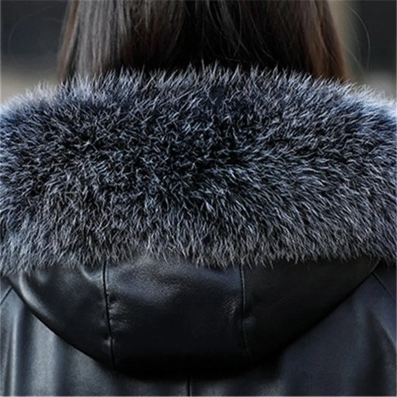 Women Genuine Leather Jackets Plus Size 2020 Real Fox Fur Coller Short Warm Duck Down Hood Coat Real Sheepskin Women Basic Tops
Women Genuine Leather Jackets Plus Size 2020 Real Fox Fur Coller Short Warm Duck Down Hood Coat Real Sheepskin Women Basic Tops
