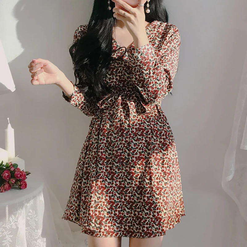 Mini a Line Floral Dress Chiffon Vintage Korean Long Sleeve Vestido Curto Cute Harajuku v Neck Woman 2020 Spring Summer Sukienka
Mini a Line Floral Dress Chiffon Vintage Korean Long Sleeve Vestido Curto Cute Harajuku v Neck Woman 2020 Spring Summer Sukienka