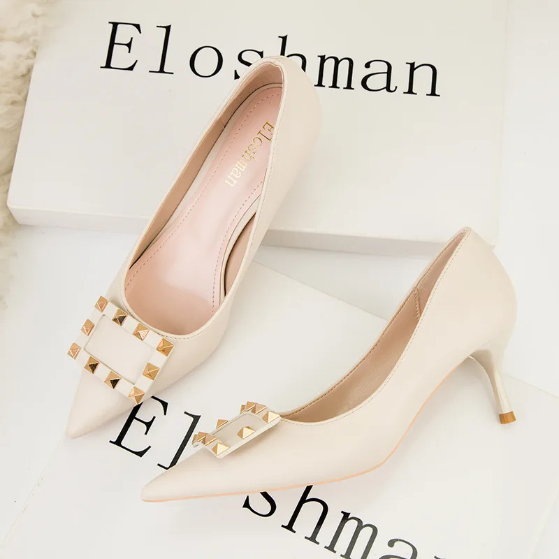 2021 Rivet Concise Office Shoes Solid PU Thin Heels Women Pumps Shallow Fashion High Heels Shoes Women's Pointed Toe
2021 Rivet Concise Office Shoes Solid PU Thin Heels Women Pumps Shallow Fashion High Heels Shoes Women's Pointed Toe