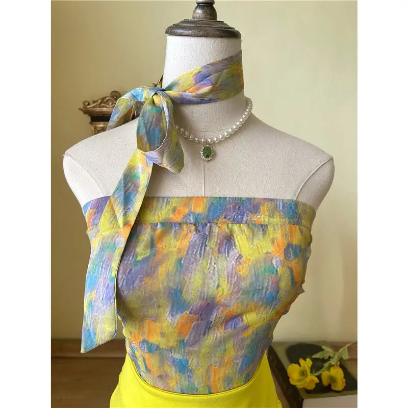 New Sexy Women French Vintage Oil Painting Breast Wrap Camis Women's Sleeveless Tops Scarf Art Summer Cool Trend Fashion Vest
New Sexy Women French Vintage Oil Painting Breast Wrap Camis Women's Sleeveless Tops Scarf Art Summer Cool Trend Fashion Vest