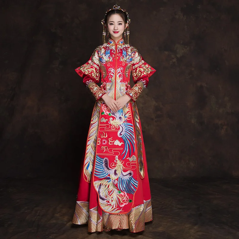 Classic Mandarin Collar Cheongsam Marriage Suit Embroidery Phoenix Chinese Wedding Dress Traditional Qipao Ancient Vestidos
Classic Mandarin Collar Cheongsam Marriage Suit Embroidery Phoenix Chinese Wedding Dress Traditional Qipao Ancient Vestidos