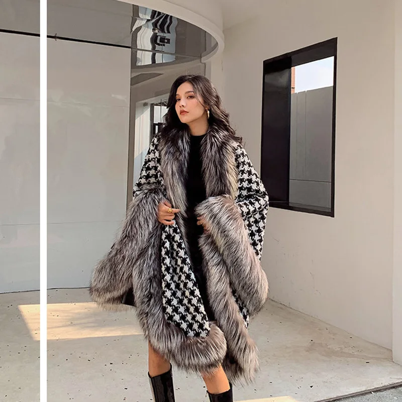 Houndstooth Fur Cloak Jacket Women Imitation Silver Fox Fur Collar Thick Woolen Shawl Cloak New Winter Jackets Female Manteau
Houndstooth Fur Cloak Jacket Women Imitation Silver Fox Fur Collar Thick Woolen Shawl Cloak New Winter Jackets Female Manteau