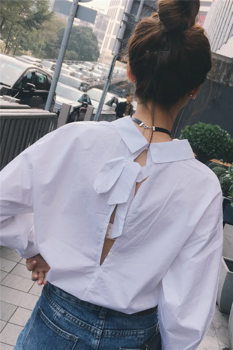 2021 early spring and autumn personality sexy halter long-sleeved solid color careful machine shirt pure white
2021 early spring and autumn personality sexy halter long-sleeved solid color careful machine shirt pure white