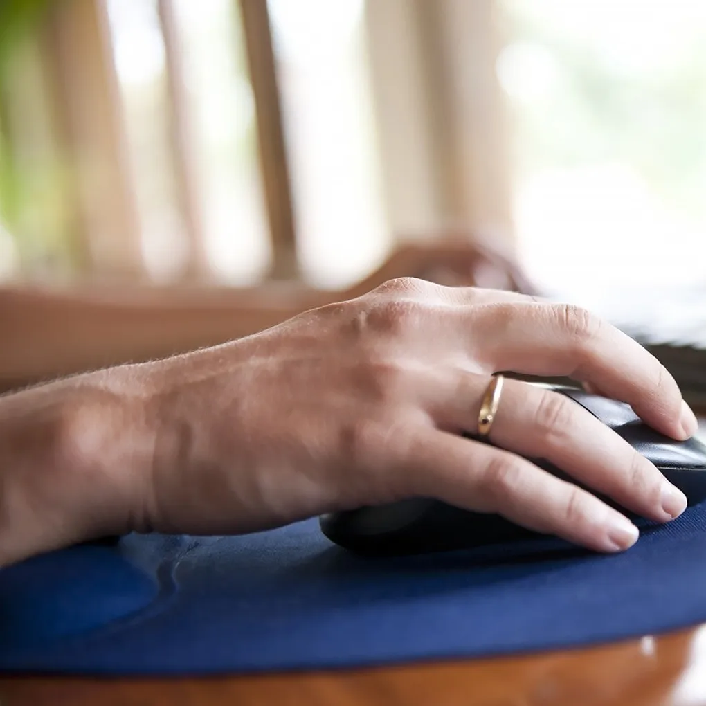 1PC Mouse Pad with Wrist Rest for Computer Laptop Notebook Keyboard Mouse Mat with Hand Rest Mice Pad Gaming with Wrist Support 
1PC Mouse Pad with Wrist Rest for Computer Laptop Notebook Keyboard Mouse Mat with Hand Rest Mice Pad Gaming with Wrist Support