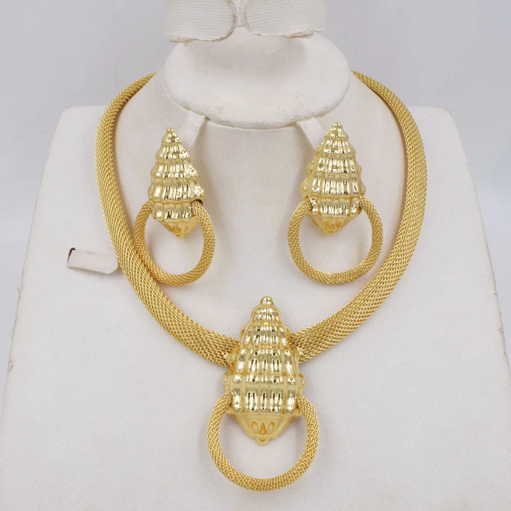 NEW style High Quality Ltaly 750 Gold color Jewelry Set For Women african beads jewlery fashion necklace set earring jewelry
NEW style High Quality Ltaly 750 Gold color Jewelry Set For Women african beads jewlery fashion necklace set earring jewelry