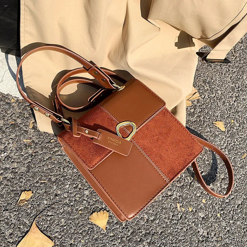 Fashion portable small bag women's new fashion frosted splicing small square bag Single Shoulder Messenger Bag
Fashion portable small bag women's new fashion frosted splicing small square bag Single Shoulder Messenger Bag