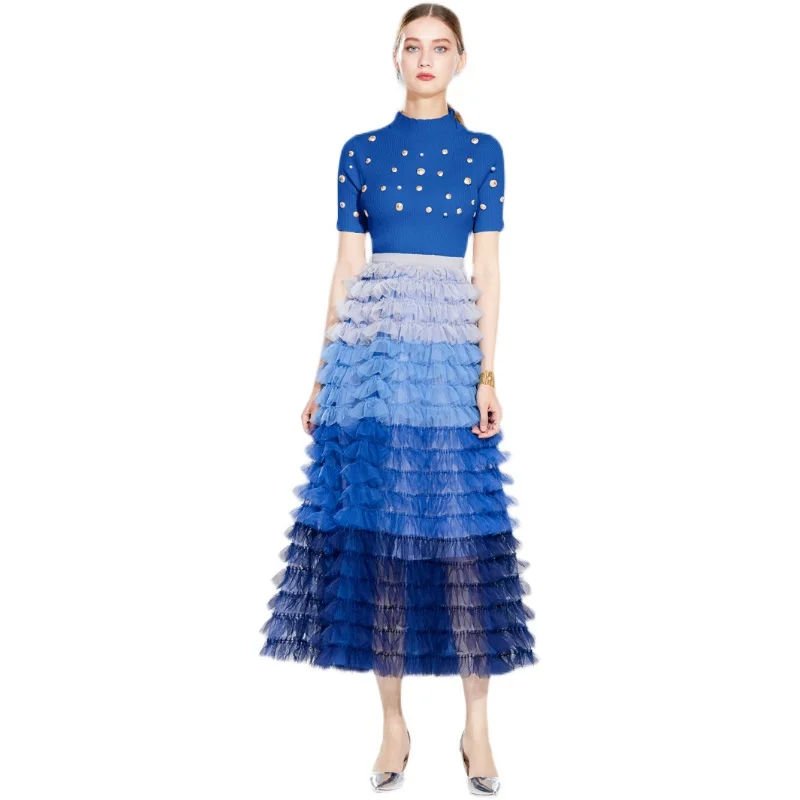 Women Autumn Designer Elegant Party Dress Sets Female Beaded Short Sleeve Knit Top+ Fashion Retro Cake Skirt Suit Women Clothing
Women Autumn Designer Elegant Party Dress Sets Female Beaded Short Sleeve Knit Top+ Fashion Retro Cake Skirt Suit Women Clothing