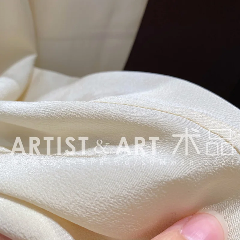 Svoryxiu 2021Designer High-End Spring Summer Office Lady Silk Shirt Blouses Women's Long Sleeve Elegant Blouse Top + Ribbon
Svoryxiu 2021Designer High-End Spring Summer Office Lady Silk Shirt Blouses Women's Long Sleeve Elegant Blouse Top + Ribbon