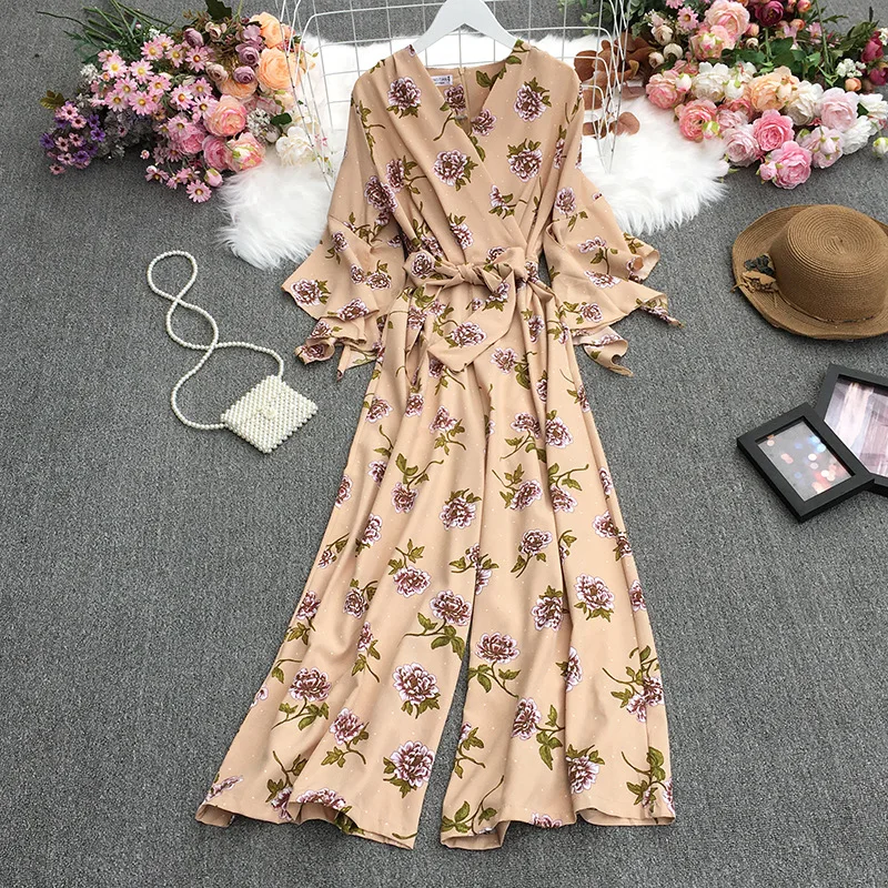 Boho Beach Wide Leg Pants Jumpsuits Vintage Lace Up Floral Print V Neck Jumpsuit Fashion Yellow Black Rompers Women Overalls
Boho Beach Wide Leg Pants Jumpsuits Vintage Lace Up Floral Print V Neck Jumpsuit Fashion Yellow Black Rompers Women Overalls