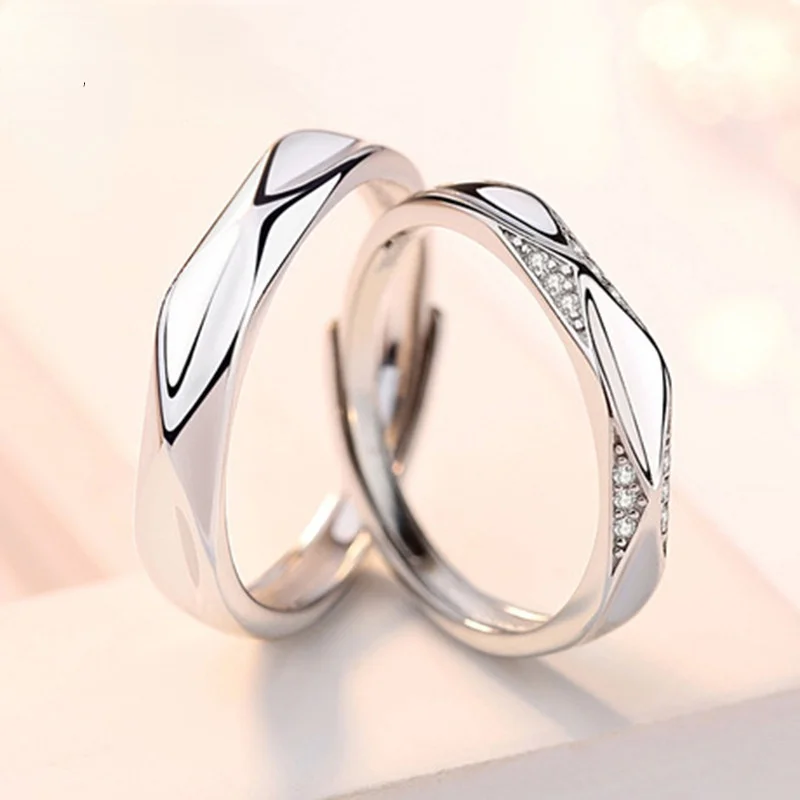 Romantic Love S925 Sterling Silver Couple Rings for Men and Women, Japanese and Korean Simple Niche Design Luxury Ring
Romantic Love S925 Sterling Silver Couple Rings for Men and Women, Japanese and Korean Simple Niche Design Luxury Ring