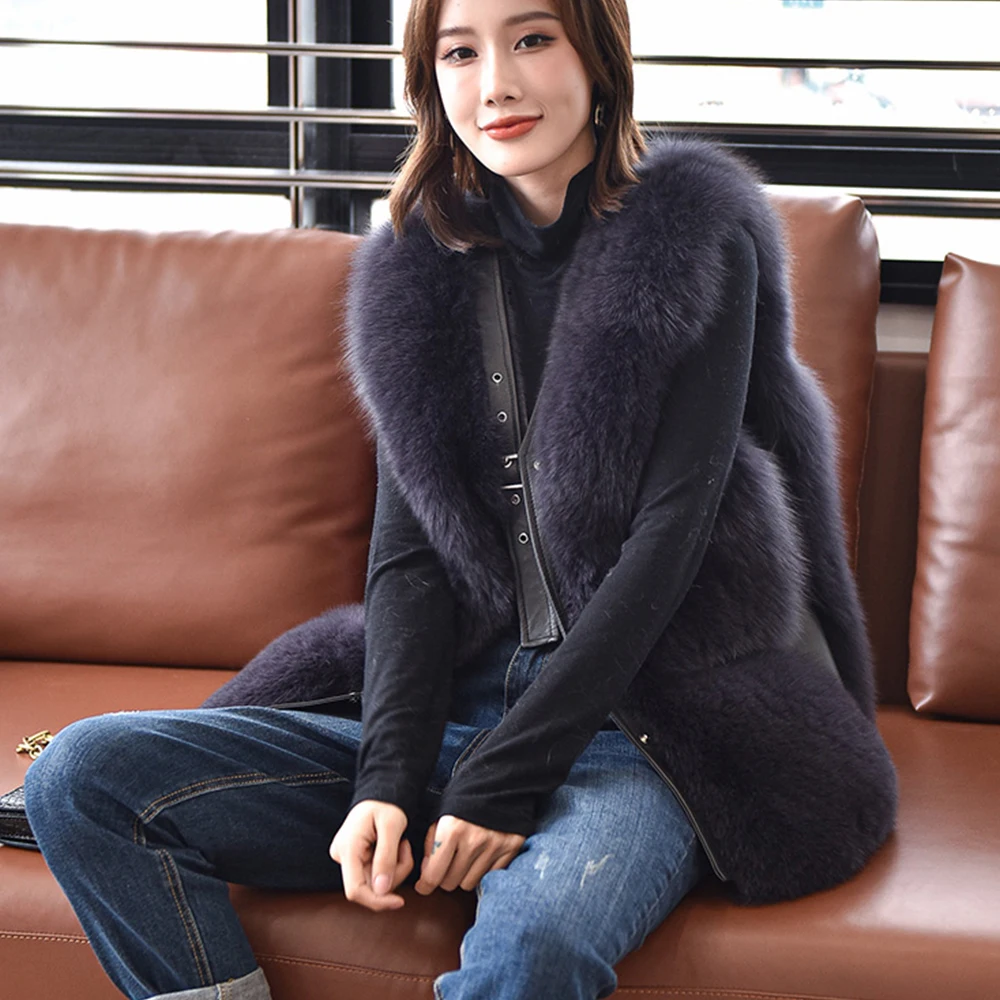 Women's Luxury Leather Gilet Winter Warm Real Fur Vest Fashion Waistcoat Fox Fur Lady Jackets S7906
Women's Luxury Leather Gilet Winter Warm Real Fur Vest Fashion Waistcoat Fox Fur Lady Jackets S7906
