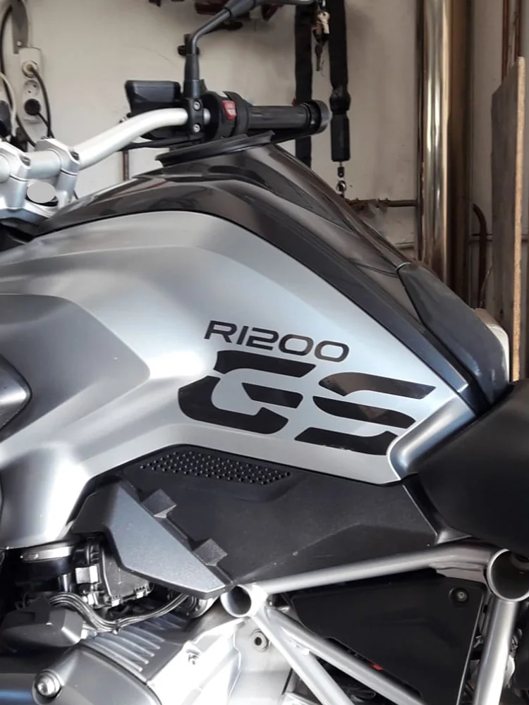 Customizable Color Reflective Sticker Motorcycle Fuel Tank Sticker Decals Stickers Decorative Decal For BMW R1200GS LC 2013-16
Customizable Color Reflective Sticker Motorcycle Fuel Tank Sticker Decals Stickers Decorative Decal For BMW R1200GS LC 2013-16