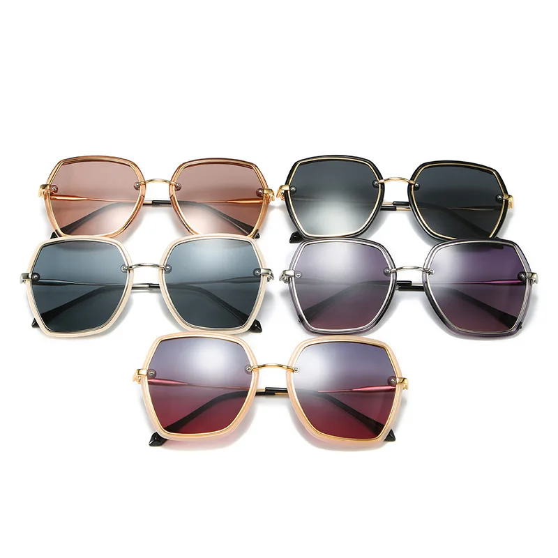 LONSY NEW DESIGN Polarized Sunglasses Men Women Retro High Quality Sun Glasses Vintage Male Female UV400 Oculos Gafas De Sol
LONSY NEW DESIGN Polarized Sunglasses Men Women Retro High Quality Sun Glasses Vintage Male Female UV400 Oculos Gafas De Sol