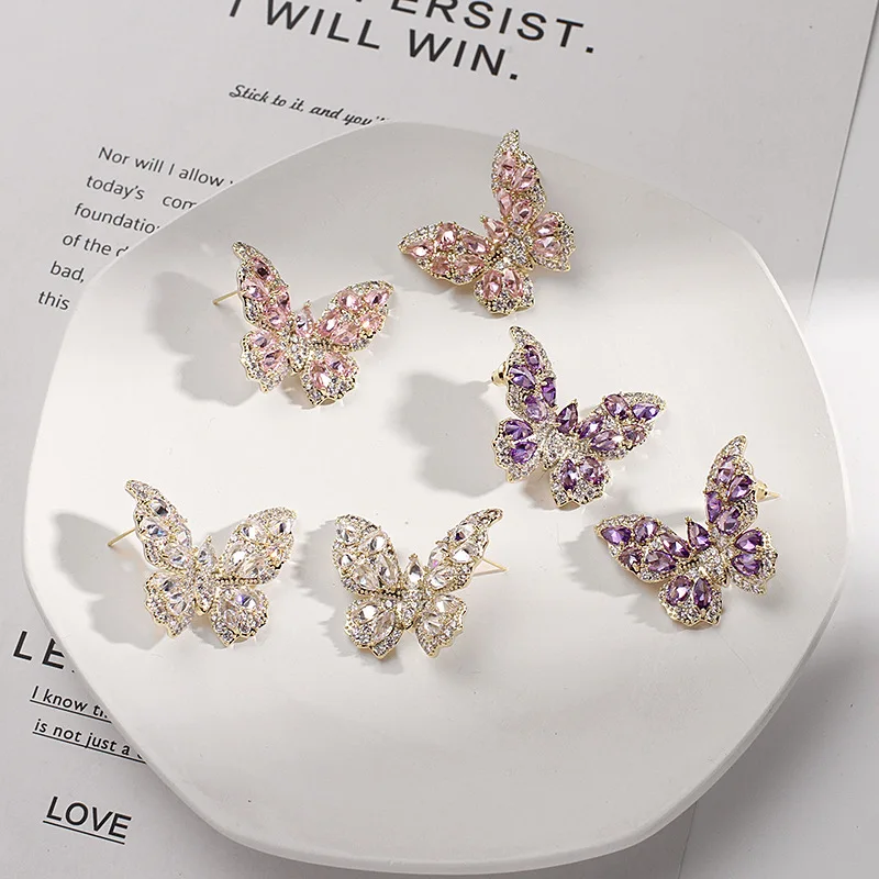 AAA Zircon Colorful Bling Butterfly Earrings For Women Copper Iced Out Cubic Zirconia Stud Earring 925 Silver Pin Lady Jewelry
AAA Zircon Colorful Bling Butterfly Earrings For Women Copper Iced Out Cubic Zirconia Stud Earring 925 Silver Pin Lady Jewelry