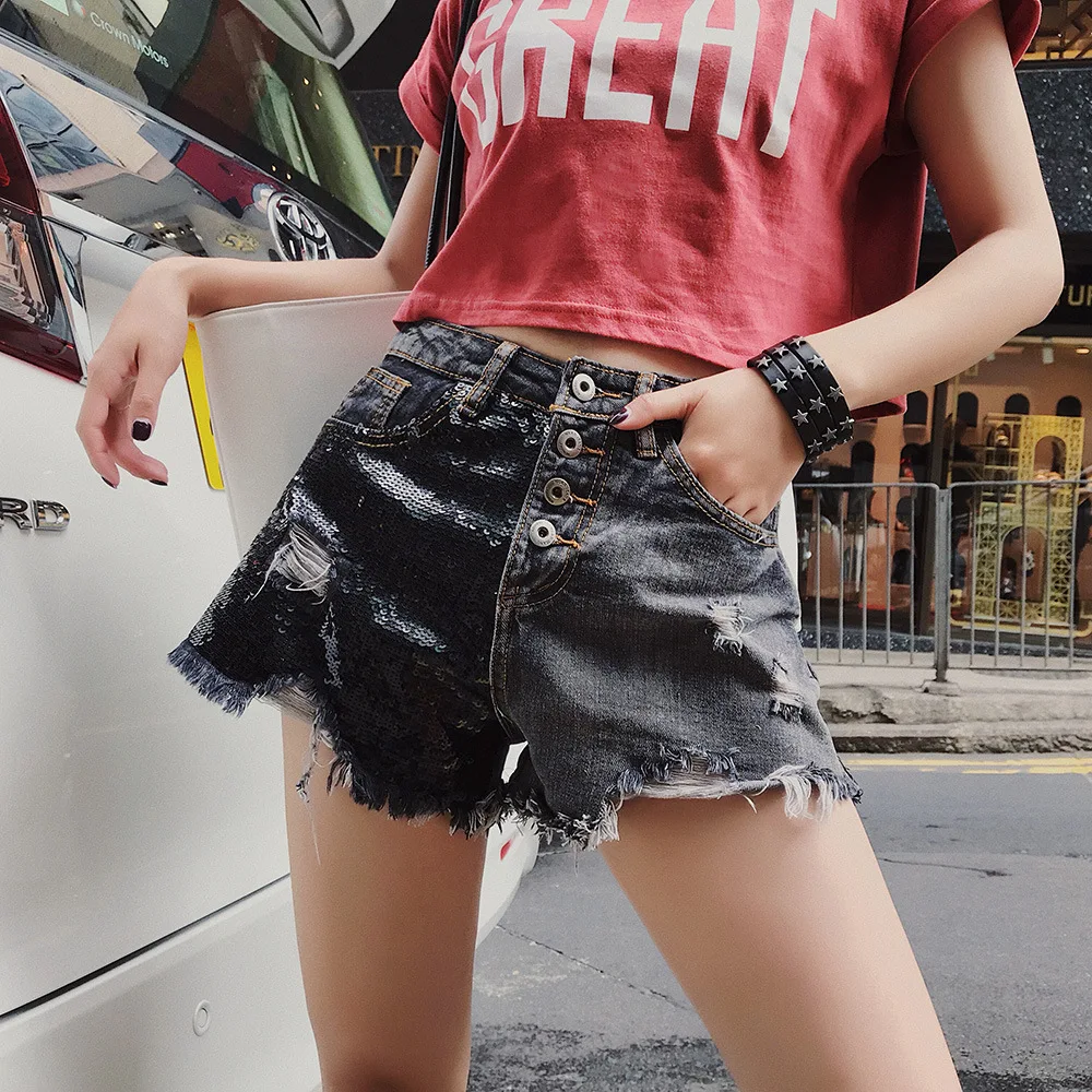 Size 2023 Plus S-5XL New Arrival Women Shorts Hight Waist Sequin Female Shorts Flower Hole Loose Female Buttons Tassel Trousers
Size 2023 Plus S-5XL New Arrival Women Shorts Hight Waist Sequin Female Shorts Flower Hole Loose Female Buttons Tassel Trousers