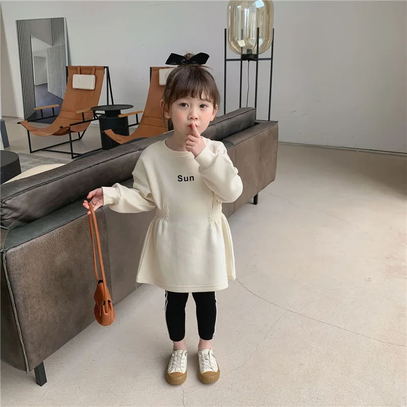 Autumn girls fashion "sun"letters printing nipped waists dress cotton comfortable sweatshirt dresses
Autumn girls fashion "sun"letters printing nipped waists dress cotton comfortable sweatshirt dresses