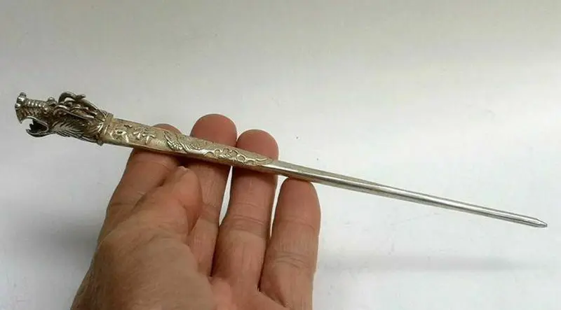 Collection Old Chinese Tibet Silver Hand-made Dragon Hairpin Hair Decoration
Collection Old Chinese Tibet Silver Hand-made Dragon Hairpin Hair Decoration