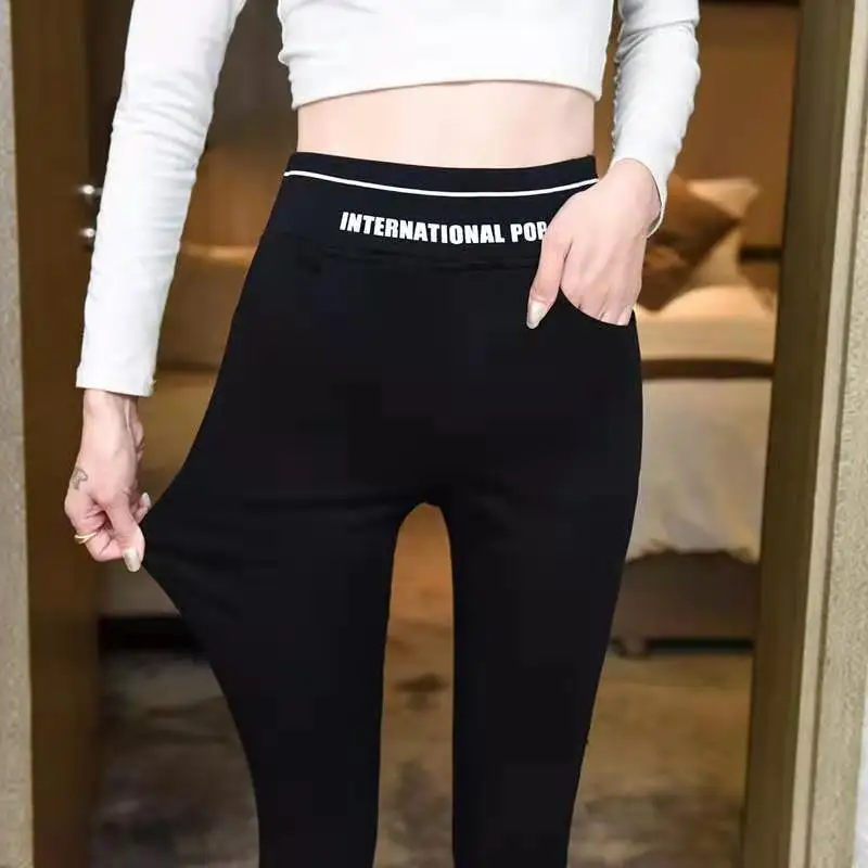 Autumn And Winter Plush And Thickened Flared Pants Female Letter High Waist Elastic Tight Leggings Show Thin, Wear Wide Leg Long
Autumn And Winter Plush And Thickened Flared Pants Female Letter High Waist Elastic Tight Leggings Show Thin, Wear Wide Leg Long