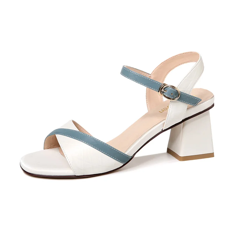 Open-Toe Thick-Heeled Summer Sandals One-Line Buckle Solid Color Women'S Shoes Water Platform Women'S Shoes
Open-Toe Thick-Heeled Summer Sandals One-Line Buckle Solid Color Women'S Shoes Water Platform Women'S Shoes