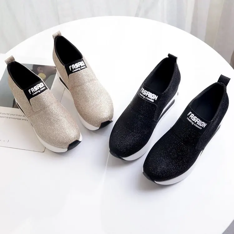 Женские повседневные туфли на толстой подошве, новинка 2021, женские туфли с низким верхом, корейская модная модель, высокие туфли на толстой подошве с внутренним верхом
Женские повседневные туфли на толстой подошве, новинка 2021, женские туфли с низким верхом, корейская модная модель, высокие туфли на толстой подошве с внутренним верхом