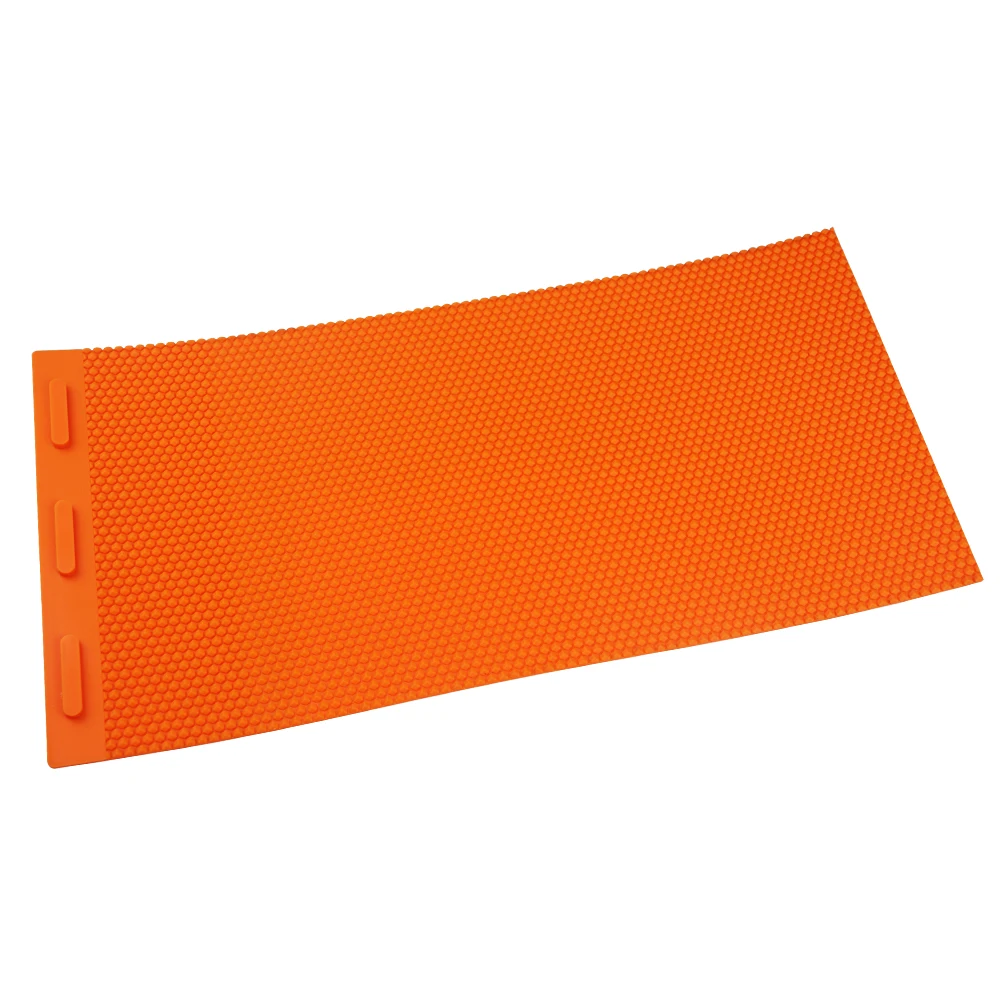 2PCS | Rubber Beeswax Press Sheet Mould Foundation Beekeeping Equipment Bee Hive Basis Press Sheet Mould Tools
2PCS | Rubber Beeswax Press Sheet Mould Foundation Beekeeping Equipment Bee Hive Basis Press Sheet Mould Tools