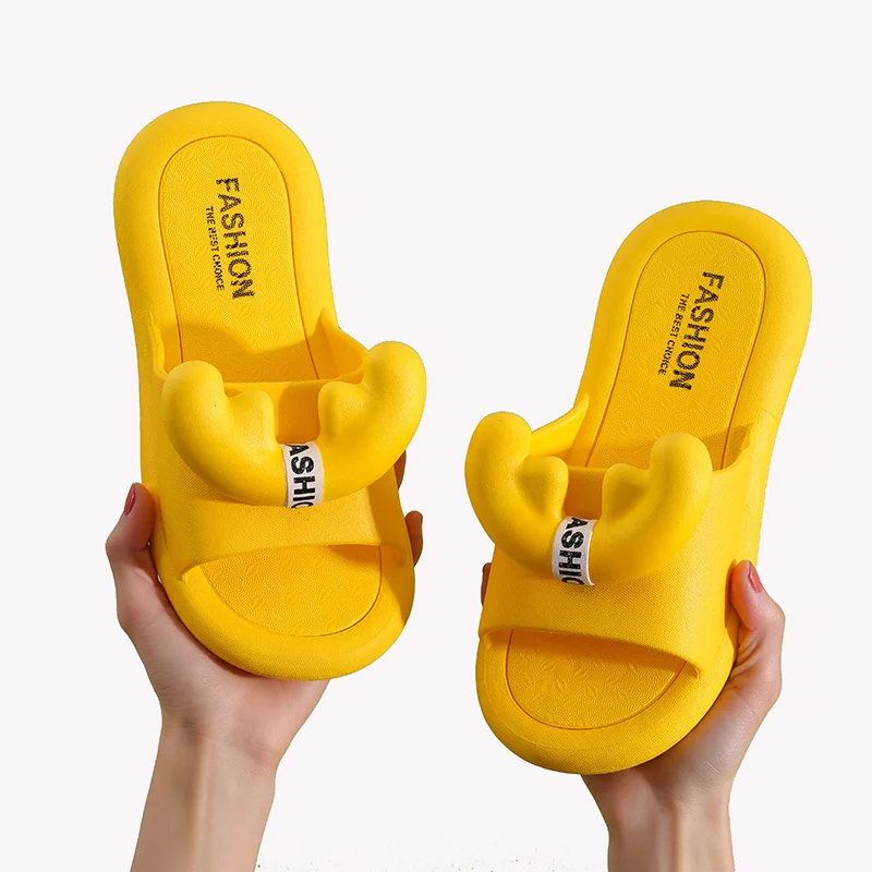 Lovely Couples Slippers Sandals Female Summer Home Antiskid Bathroom Household Cartoon Kids Chilren's Thick Soled Slippers
Lovely Couples Slippers Sandals Female Summer Home Antiskid Bathroom Household Cartoon Kids Chilren's Thick Soled Slippers