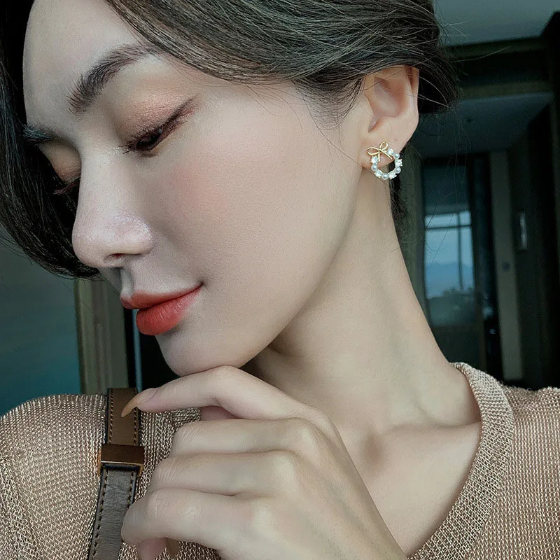 Korean Version Of Jewelry Small Bowknot 2021 New Temperament Imitation Pearl Sweet Fashion Ladies Jewelry Accessories Earrings
Korean Version Of Jewelry Small Bowknot 2021 New Temperament Imitation Pearl Sweet Fashion Ladies Jewelry Accessories Earrings