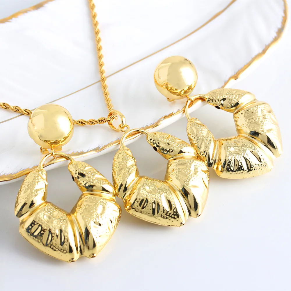 Dubai Gold Necklace Earrings Collection Fashion Nigeria Wedding African Pearl Jewelry Italian Women's Jewelry Set Birthday Gifts
Dubai Gold Necklace Earrings Collection Fashion Nigeria Wedding African Pearl Jewelry Italian Women's Jewelry Set Birthday Gifts
